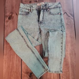 Size 3 Teal Green Skinny Jeans High Waisted Light Acid Wash Bullhead Denim Co